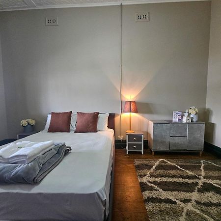 Bellbird Hotel Сесснок Экстерьер фото